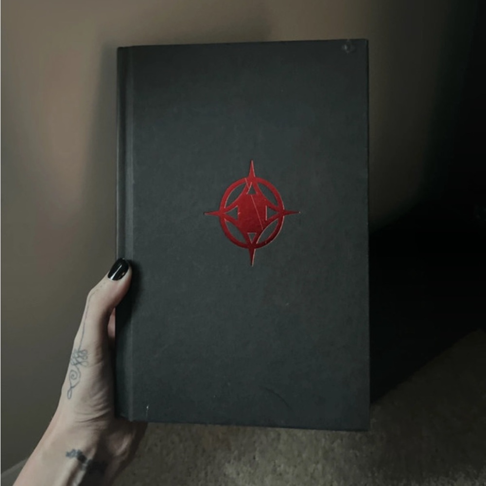 📚 (3 for $10) Legendborn book